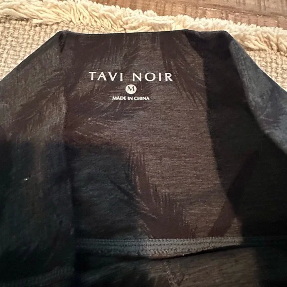 Tavi black high waisted pant. Palm tree print. Size m. - Picture 2 of 3